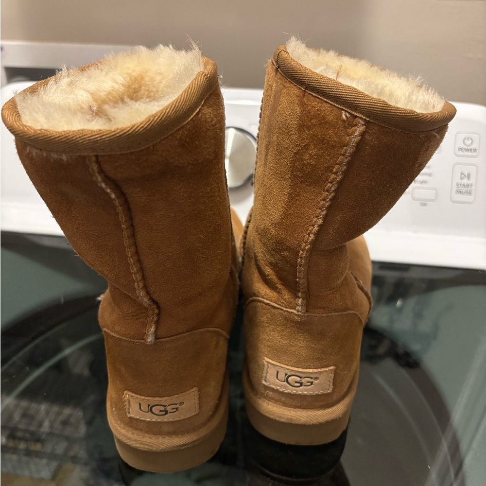 UGG Classic Short Chestnut Suede Shearling Boots - Picture 2 of 5